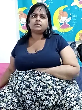 Snapshot of SusanaEshwar chatting on 05-07-26, 05:18 SusanaEshwar online show from 05-07-26, 05:18