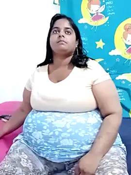 Snapshot of SusanaEshwar chatting on 05-11-26, 06:16 SusanaEshwar online show from 05-11-26, 06:16