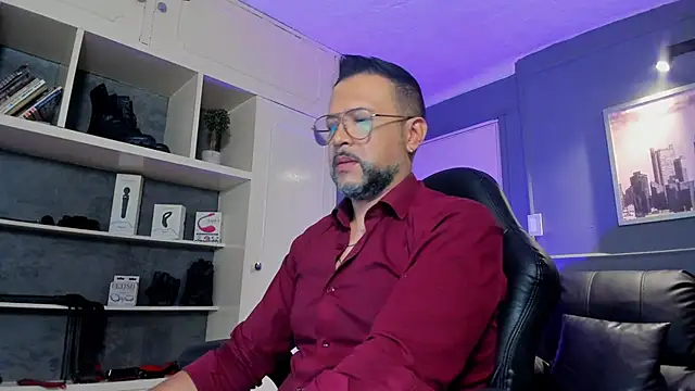 MrFrank tattoo online show from 09-18-25, 11:56