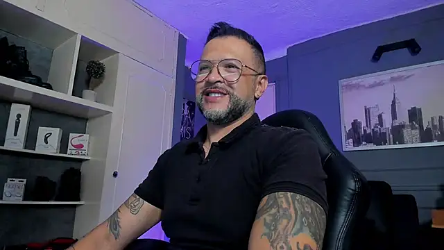 MrFrank tattoo online show from 10-02-25, 10:17