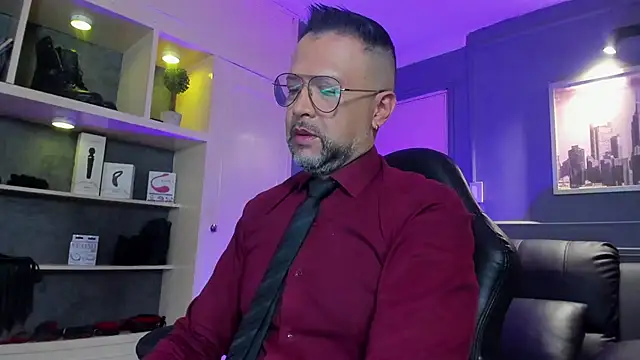 Snapshot of MrFrank_tattoo chatting on 01-06-26, 11:36 MrFrank tattoo online show from 01-06-26, 11:36