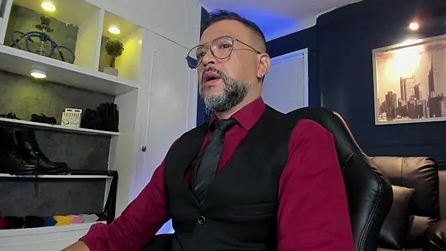 MrFrank tattoo online show from 06-18-26, 11:03