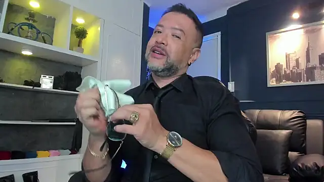MrFrank tattoo online show from 07-20-26, 11:45