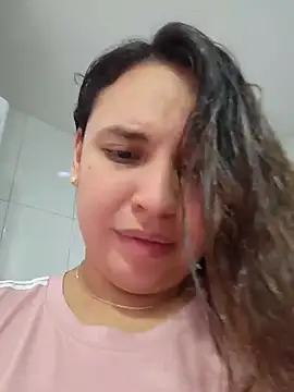 Snapshot of LizzRouse chatting on 11-15-25, 03:19 LizzRouse online show from 11-15-25, 03:19