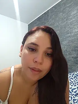 Snapshot of LizzRouse chatting on 11-30-25, 03:49 LizzRouse online show from 11-30-25, 03:49