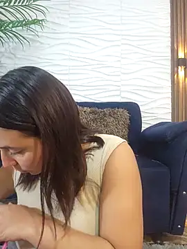 LizzRouse online show from 03-12-26, 08:48