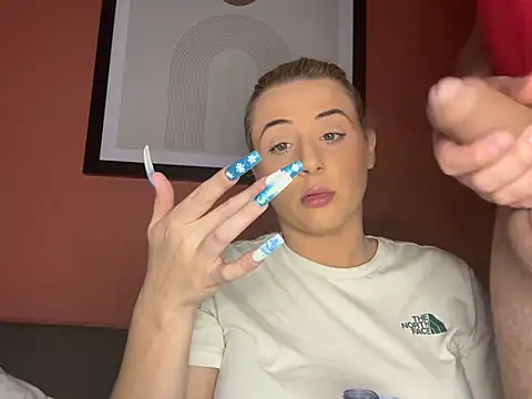 Strongqueen online show from 12-08-24, 08:25