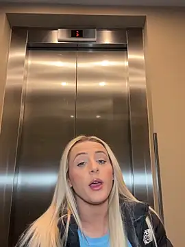 Strongqueen online show from 09-26-25, 10:36