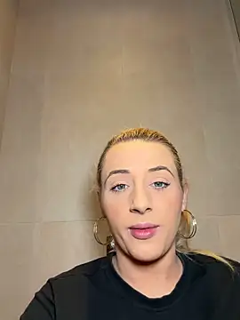 Strongqueen online show from 02-08-26, 07:39