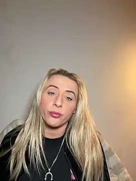 Strongqueen online show from 03-27-26, 11:26