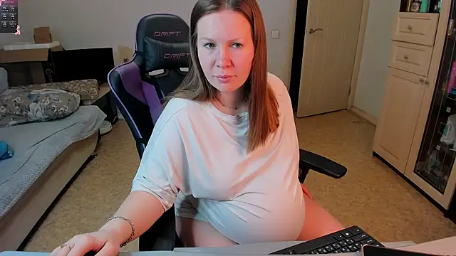 stella vestal online show from 03-29-26, 03:45