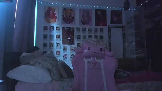 Snapshot of Jessie_williams chatting on 12-15-25, 07:18 Jessie williams online show from 12-15-25, 07:18