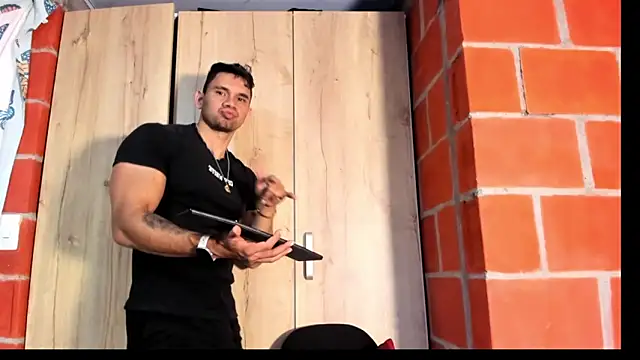 GendersonFit online show from 06-02-26, 02:19