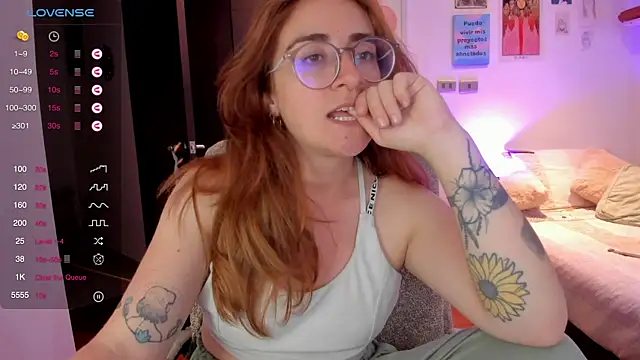 linda giggle online show from 02-02-25, 01:45