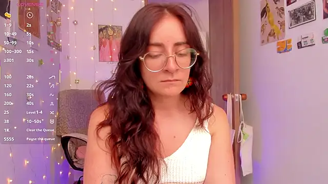 linda giggle online show from 11-19-25, 04:51