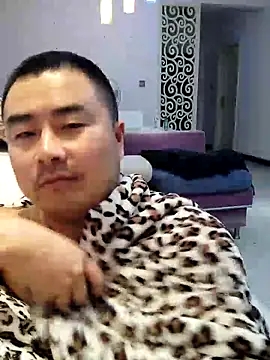 guozuo online show from 11-16-25, 03:28