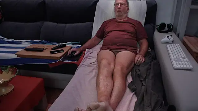 Nudelschwanz online show from 09-23-25, 06:33