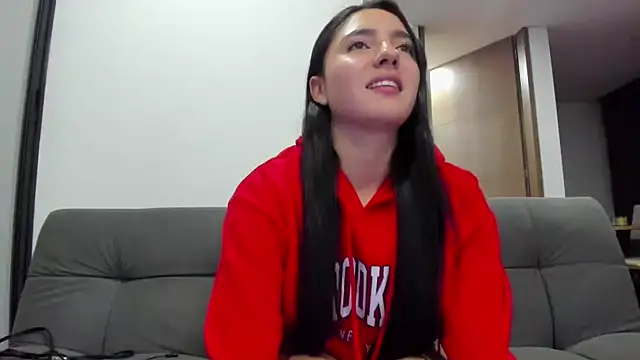 Snapshot of Isa_And_Natasha chatting on 02-15-25, 02:04 Isa And Natasha online show from 02-15-25, 02:04