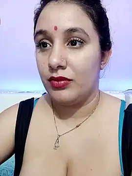 Deina bunny online show from 12-15-24, 04:07