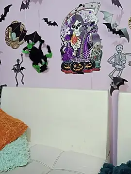 Deina bunny online show from 10-10-25, 09:03