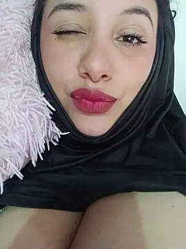 Deina bunny online show from 05-25-26, 06:47