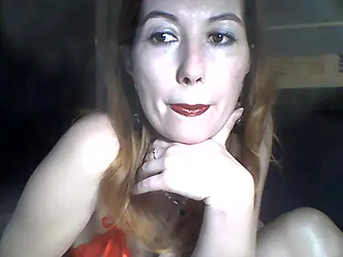Snapshot of Olesja chatting on 03-12-26, 07:42 Olesja online show from 03-12-26, 07:42