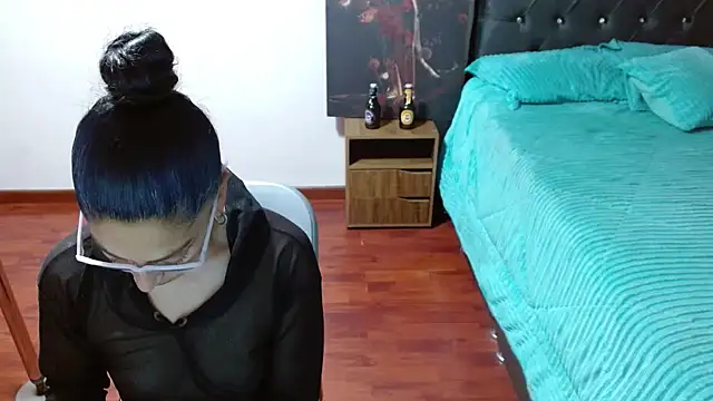 Anitta muscle online show from 11-10-25, 08:52