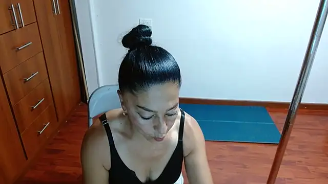 Anitta muscle online show from 02-23-26, 06:05