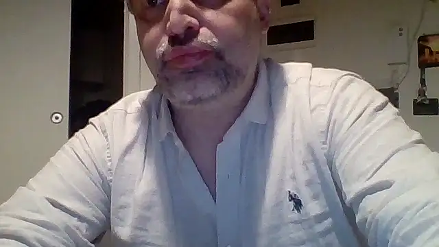 Snapshot of woww791 chatting on 11-16-25, 09:09 woww791 online show from 11-16-25, 09:09