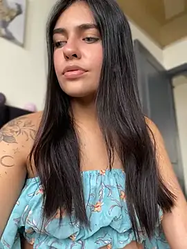 DaphneUwu online show from 02-15-25, 08:33