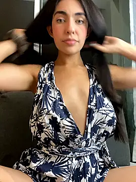 DaphneUwu online show from 05-19-26, 01:22