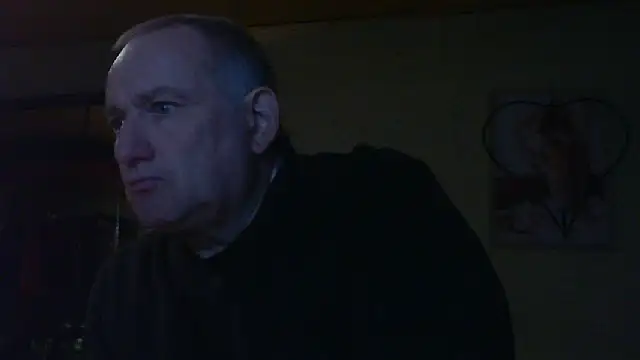 Snapshot of jeanlulu chatting on 11-13-25, 04:39 jeanlulu online show from 11-13-25, 04:39