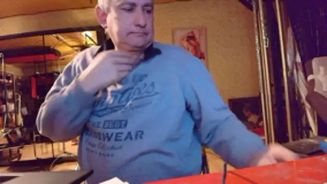 Snapshot of jeanlulu chatting on 12-19-25, 08:38 jeanlulu online show from 12-19-25, 08:38