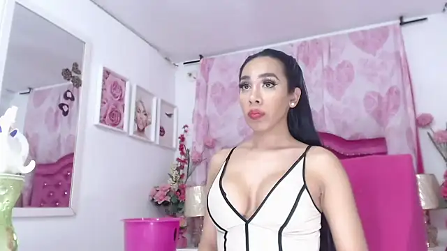 Divaxhermosa online show from 01-23-25, 06:06