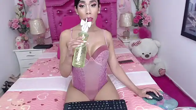 Divaxhermosa online show from 01-24-25, 01:24