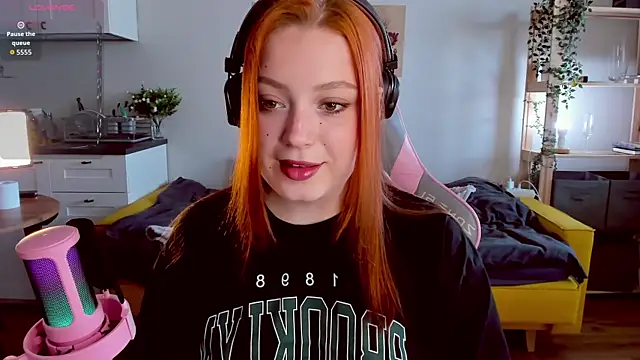 Sofy Benson online show from 09-10-25, 10:26