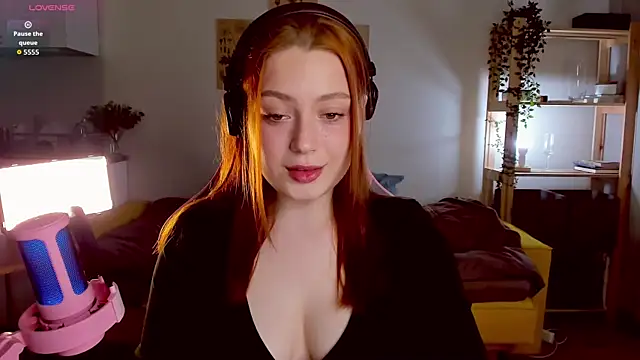 Sofy Benson online show from 09-27-25, 02:33