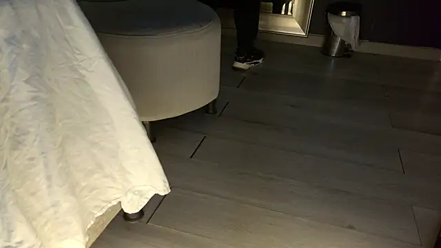 MarkWalker   online show from 11-25-25, 10:48