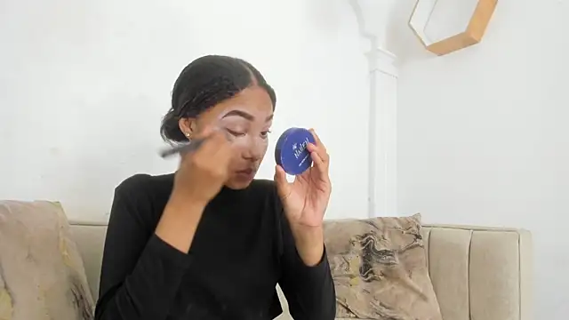 kristyl paez online show from 10-18-25, 08:09