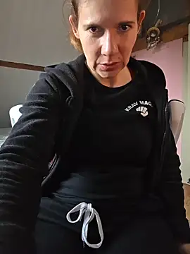 Lina lou4 online show from 02-19-26, 04:36