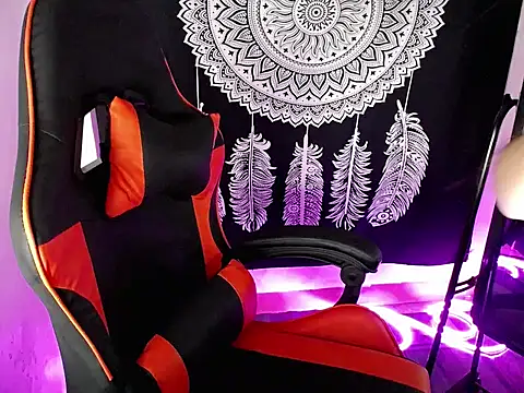 Snapshot of PirateEmpressBoaAico chatting on 10-10-25, 08:46 PirateEmpressBoaAico online show from 10-10-25, 08:46