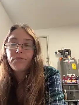 Snapshot of Dakota_02 chatting on 11-25-25, 01:33 Dakota 02 online show from 11-25-25, 01:33