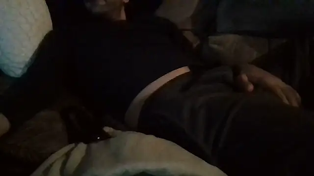 Snapshot of tn_hung chatting on 10-10-25, 02:21 tn hung online show from 10-10-25, 02:21