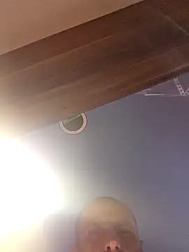 Roman0798 online show from 09-17-25, 05:42