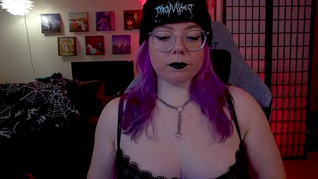 KiraSpitQueen online show from 02-01-26, 04:33