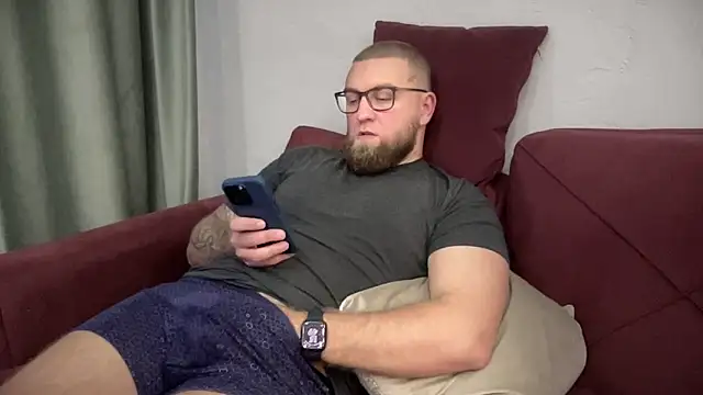 Bear bear  online show from 01-31-25, 12:51