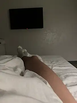 Bear bear  online show from 02-11-25, 09:35