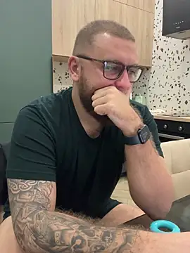 Bear bear  online show from 02-21-25, 11:21