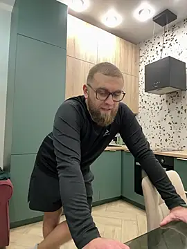 Bear bear  online show from 02-23-25, 04:13