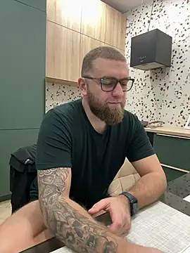 Bear bear  online show from 02-24-25, 01:21